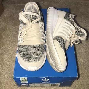 Adidas sneakers: Tubular Radial C